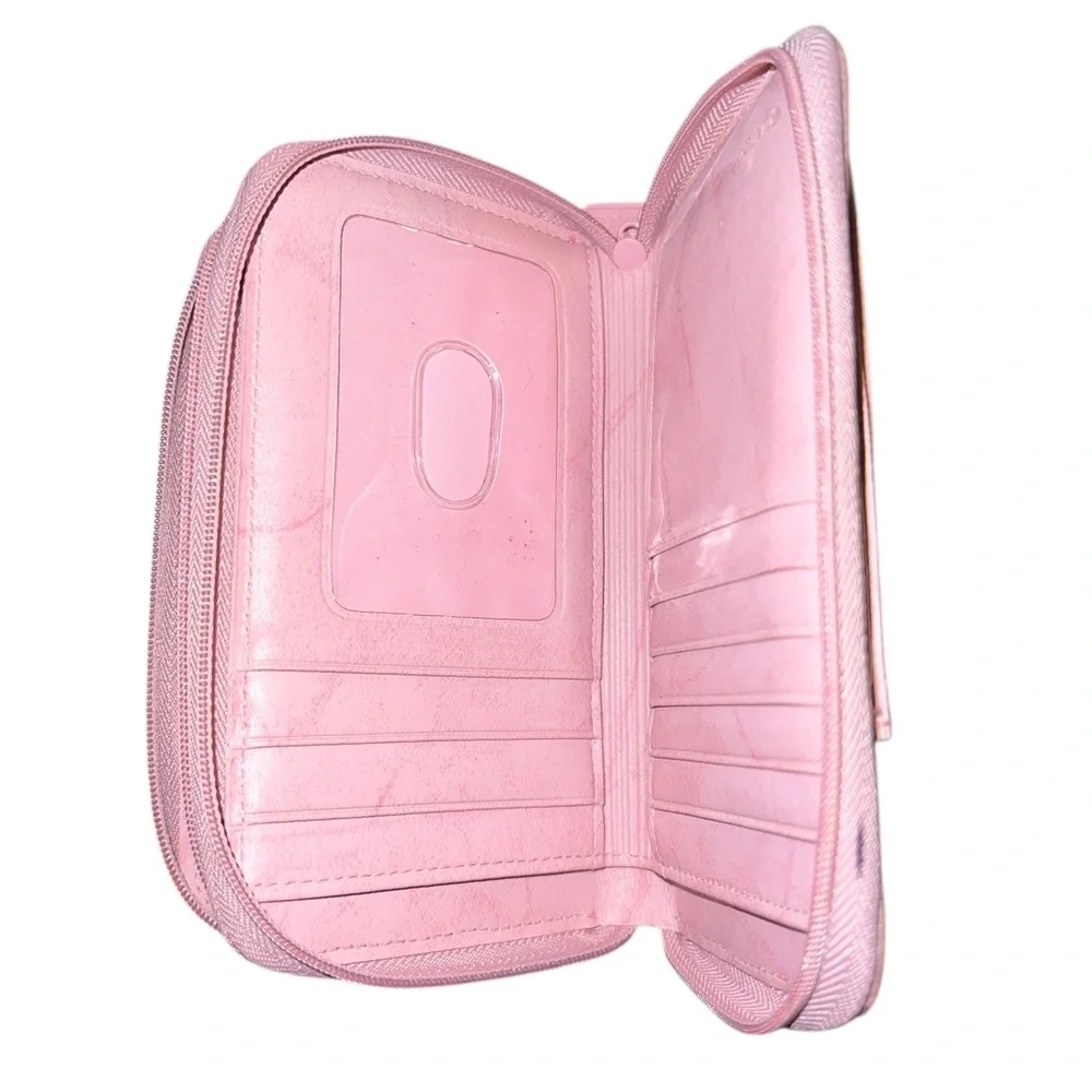 Buxton Women's Pink Wallet